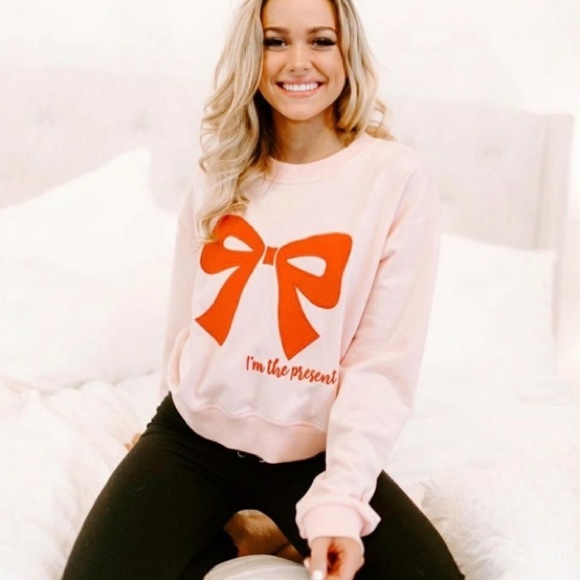 Kittenish Tops - Kittenish I’m The Present Pink Sweatshirt Size M